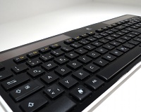Beitragsbild: Logitech Wireless Solar Keyboard K750